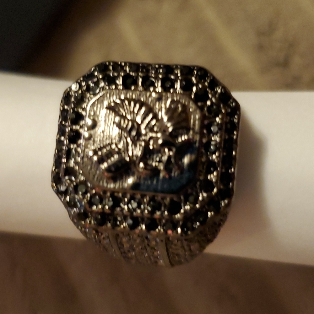 Eagle black staining steel ring